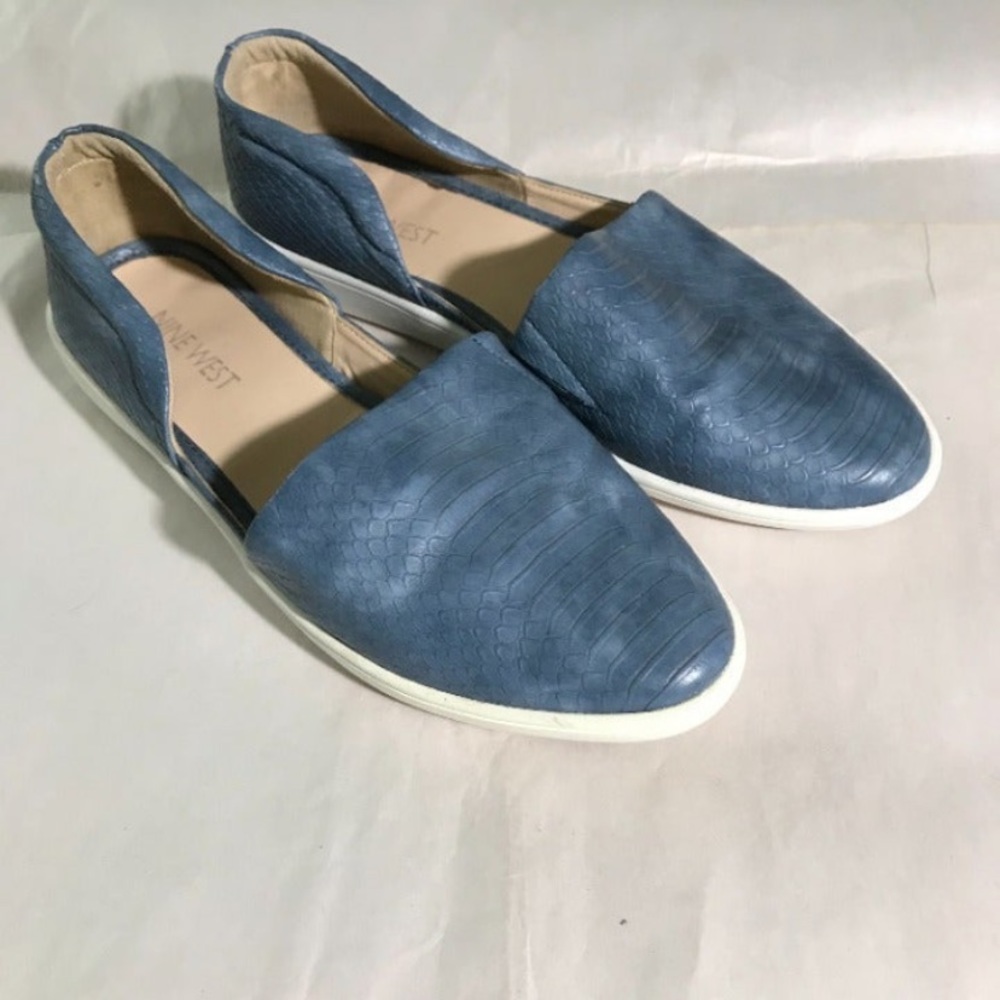 Nine West bluish gray loafers, size 6.5. - Picture 4 of 6